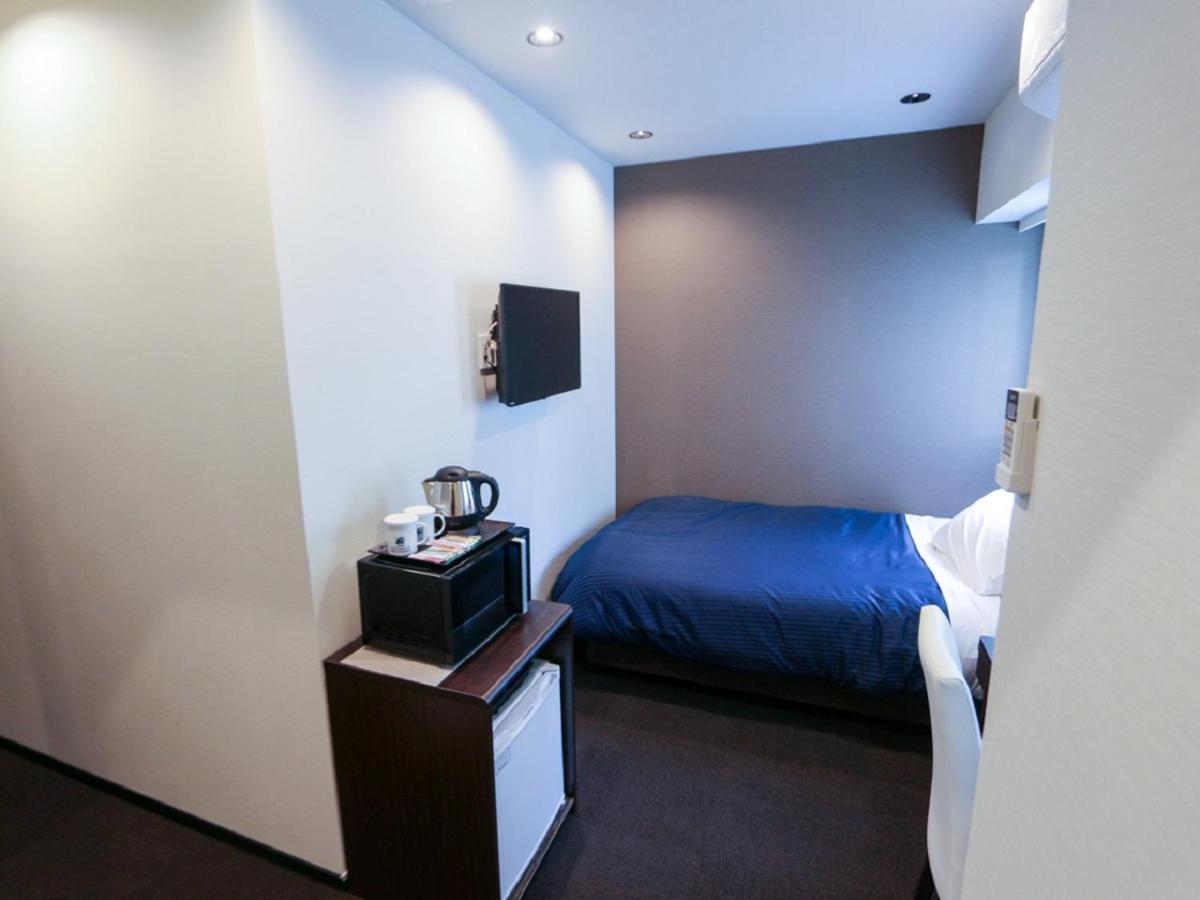Hotel Livemax Yokohama Kannai Ekimae Exterior foto